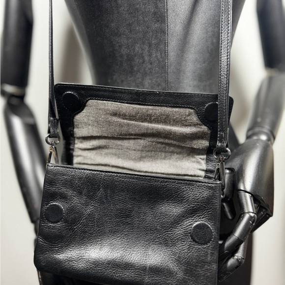 Elk InnSet Black Small Cow Leather Crossbody Adjustable Bag - Picture 11 of 11